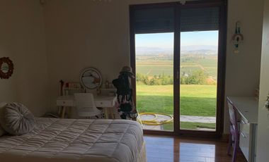 VENTA CASA EN CONDOMINIO CERRO CRISTAL EN ZAPALLAR DE CURICÓ