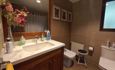 LINDA CASA DE 389 M2 EN SITIO 1084 M2 EN SECGOR AV ESPAÑA