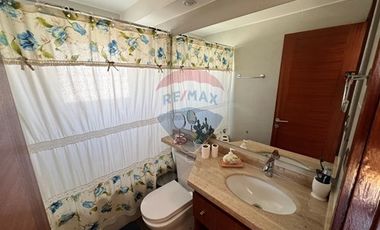 Casa 3 hab - 3 baños 