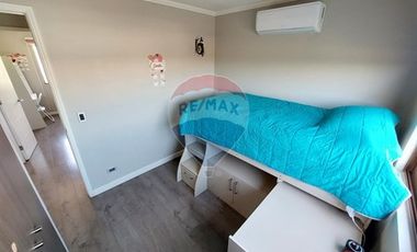 Arriendo Cómoda Casa de 2 Pisos en Condominio