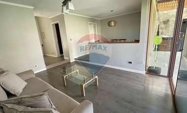 Arriendo Cómoda Casa de 2 Pisos en Condominio