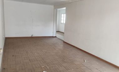 Amplia casa en Rancagua, 4 dorm y estacionamiento