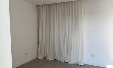 Duplex 4 ambientes Santa Ana joven