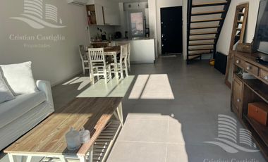 Duplex 4 ambientes Santa Ana joven