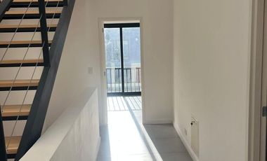 Duplex 4 ambientes Santa Ana joven