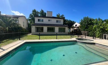 Alquiler Anual Casa 6 Amb Amoblada barrio Lomas de Benavidez Tigre