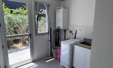 Casa alquiler anual amoblada y equipada 6 AMB. Barrio El Encuentro Tigre