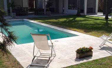 Casa alquiler anual amoblada y equipada 6 AMB. Barrio El Encuentro Tigre