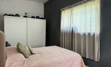 Casa en venta 5 ambientes 3 / 4 dormitorios Caseros Tres de Febrero