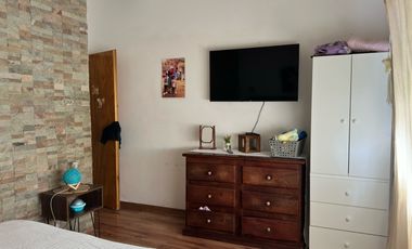 Casa en venta 5 ambientes 3 / 4 dormitorios Caseros Tres de Febrero
