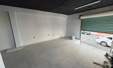 LOCAL COMERCIAL EN RENTA SATELITE