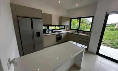 Alquiler de Casa en la Colonia, Via Punta Chame