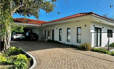 Alquiler de Casa en la Colonia, Via Punta Chame