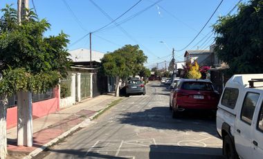 Casa de 3 dormitorios, 1 baño, 1 estacionamiento 129m2/92m2