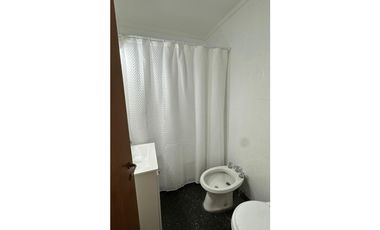 2 AMBIENTES A LA CALLE CON BALCÓN Y VISTA AL MAR ENTRE ROS 1800