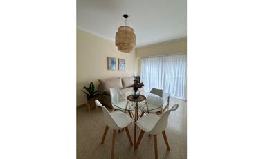 2 AMBIENTES A LA CALLE CON BALCÓN Y VISTA AL MAR ENTRE ROS 1800