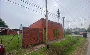 Lote amplio con local comercial en esquina del Juan XXIII - Lujan