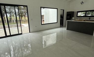 Casa 3 ambientes a estrenar en Barrancas de San Benito
