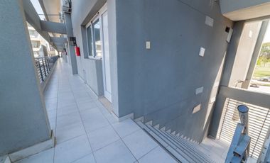 SE VENDE HERMOSO DUPLEX DE 3 DORMITORIOS