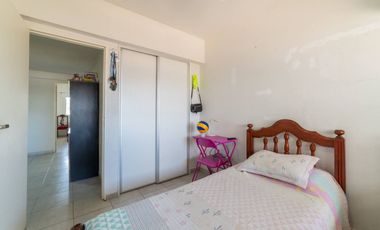 SE VENDE HERMOSO DUPLEX DE 3 DORMITORIOS
