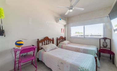 SE VENDE HERMOSO DUPLEX DE 3 DORMITORIOS