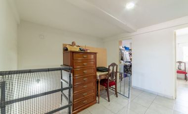SE VENDE HERMOSO DUPLEX DE 3 DORMITORIOS