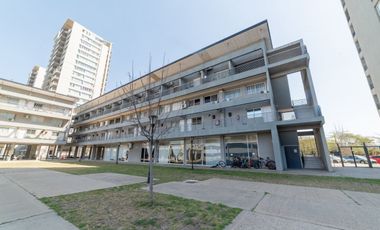 SE VENDE HERMOSO DUPLEX DE 3 DORMITORIOS