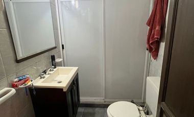 Casa al frente 1 Dorm, y Cochera- 4 de Enero 7700