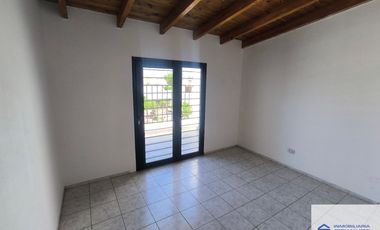 Dúplex en alquiler c/ cochera en General Guitérrez
