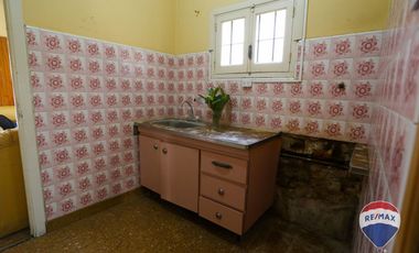 CASA 3 AMBIENTES + GALERÍA EN VENTA EZEIZA