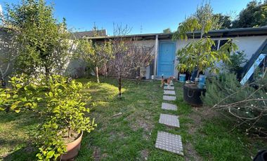 CASA 4 AMB EN VENTA EN VILLA ADELINA CON JARDIN