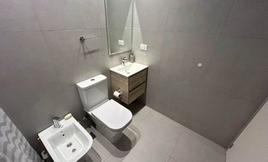 CASA 4 AMB EN VENTA EN VILLA ADELINA CON JARDIN