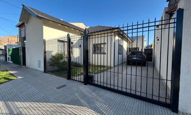 CASA 4 AMB EN VENTA EN VILLA ADELINA CON JARDIN