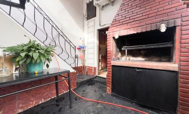 VENTA CASA LOTE PROPIO. PILETA, JARDIN Y TERRAZA