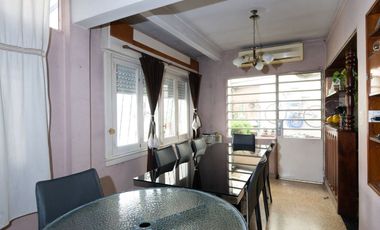 VENTA CASA LOTE PROPIO. PILETA, JARDIN Y TERRAZA