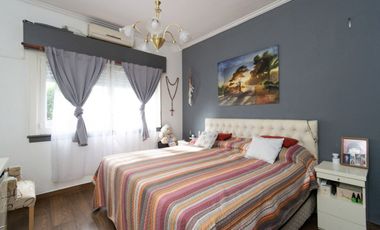 VENTA CASA LOTE PROPIO. PILETA, JARDIN Y TERRAZA