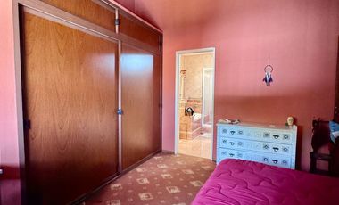 Casa  en venta cerca Av. con pileta APTO CREDITO