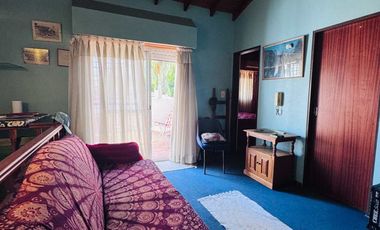 Casa  en venta cerca Av. con pileta APTO CREDITO