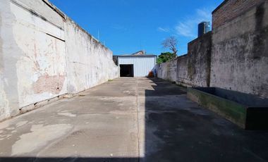 GALPON/LOTE 350 M2 EXCELENTE UBICACION BANFIELD