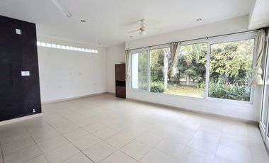 HERMOSA CASA EN FINCAS DEL RINCON