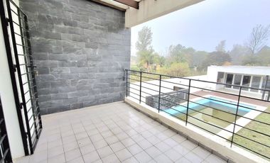 HERMOSA CASA EN FINCAS DEL RINCON