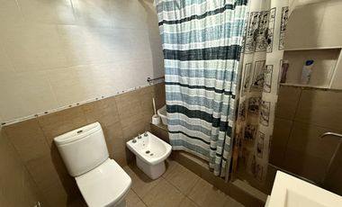 VENTA CASA  4 AMBIENTES CON PARQUE LOMAS DE ZAMORA