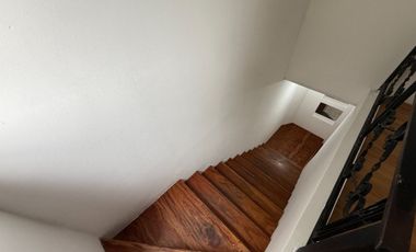 VENTA CASA  4 AMBIENTES CON PARQUE LOMAS DE ZAMORA