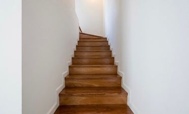 VENTA CASA  4 AMBIENTES CON PARQUE LOMAS DE ZAMORA