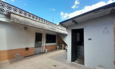 VENTA CASA 4 AMBIENTES SAN ANTONIO DE PADUA