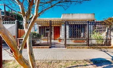 CASA EN VENTA PLATANOS