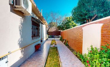 CASA EN VENTA PLATANOS
