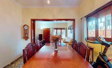 CASA EN VENTA PLATANOS