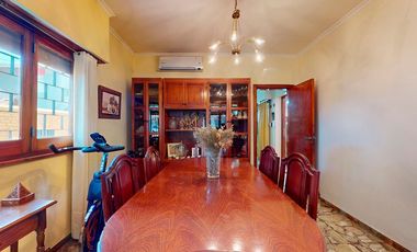 CASA EN VENTA PLATANOS