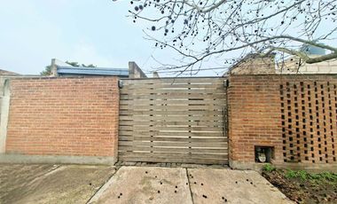 VENTA CASA 3 AMB CON PATIO Y QUINCHO, BOSQUES